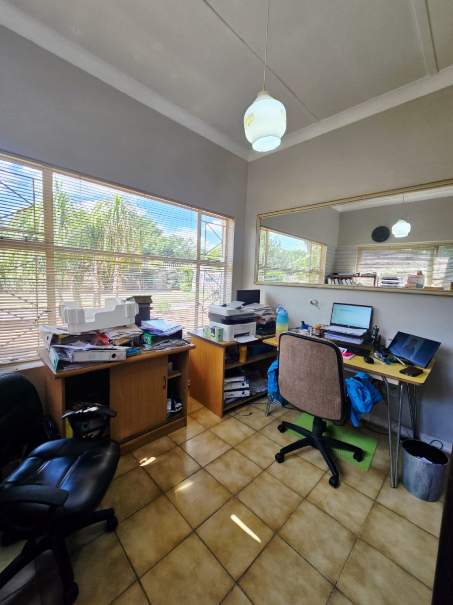 3 Bedroom Property for Sale in Flimieda North West